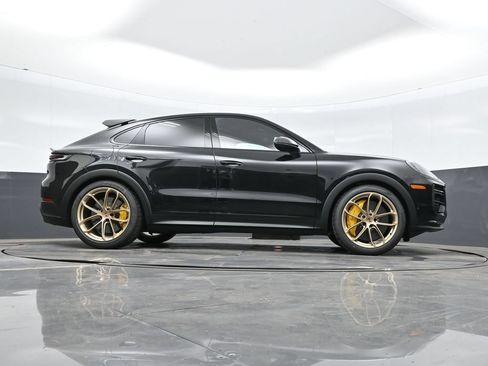 New 2026 Porsche Cayenne Turbo GT AWD/4WD image 39