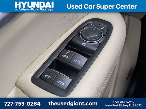 Used 2018 Cadillac XT5 FWD w/ LPO, Wheel Lock Package image 30