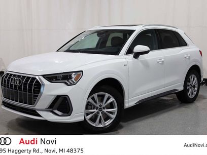 Certified 2025 Audi Q3 2.0T Premium w/ Convenience Package