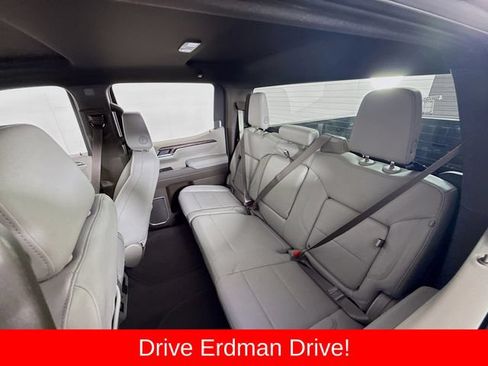 Used 2026 GMC Sierra 1500 SLT AWD/4WD image 8