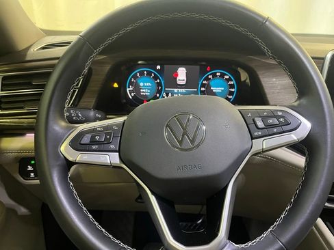 Certified 2025 Volkswagen Atlas SEL image 20
