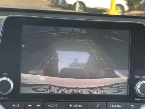Used 2025 Nissan Altima 2.5 SV FWD image 22