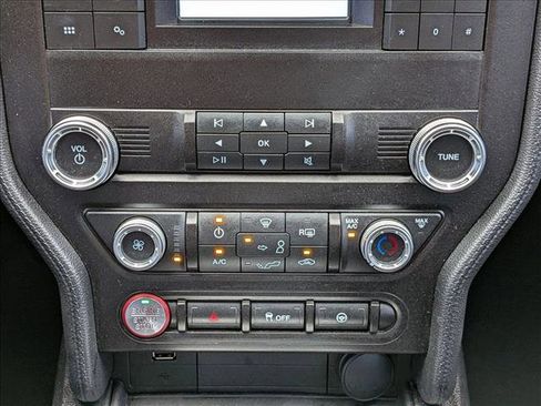 Used 2021 Ford Mustang Coupe image 14