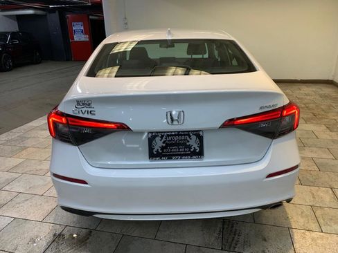 Used 2022 Honda Civic Sport image 6