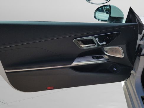 Certified 2025 Mercedes-Benz CLE 450 4MATIC Coupe image 26