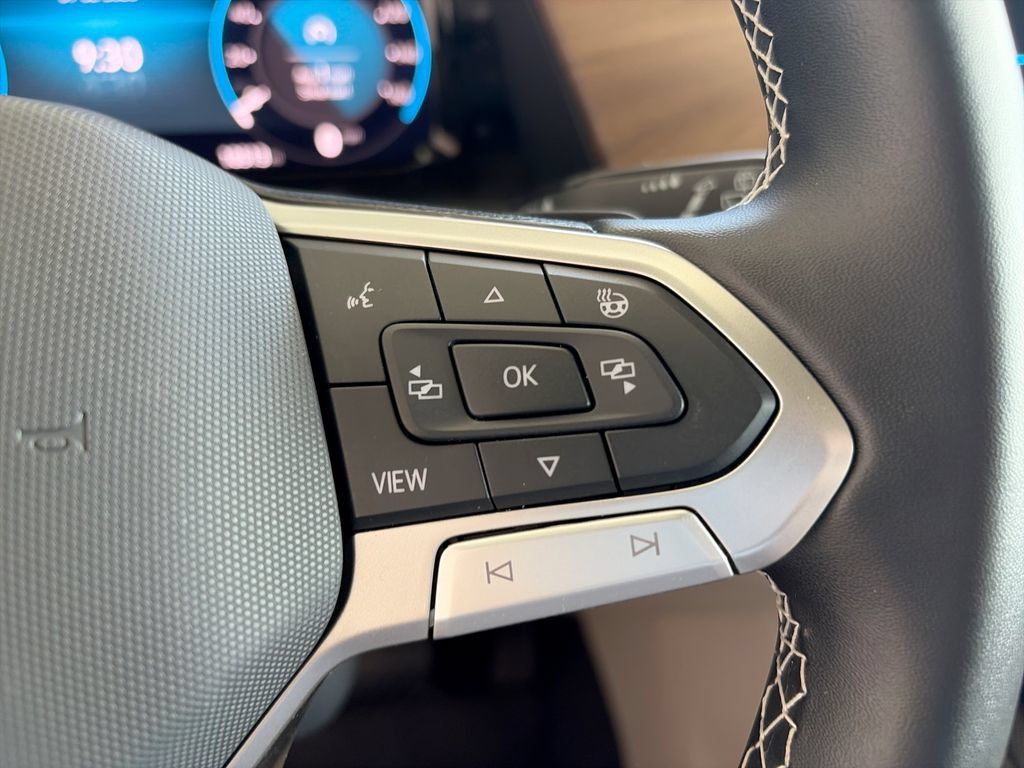 Certified 2026 Volkswagen Atlas SE FWD image 16