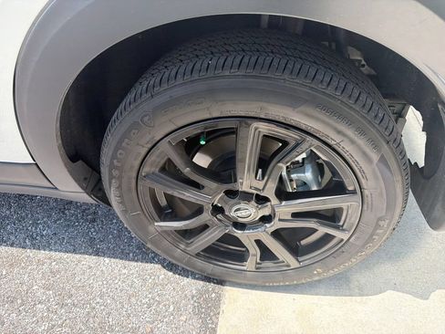 Used 2024 Nissan Kicks SV w/ Exterior Package FWD image 15