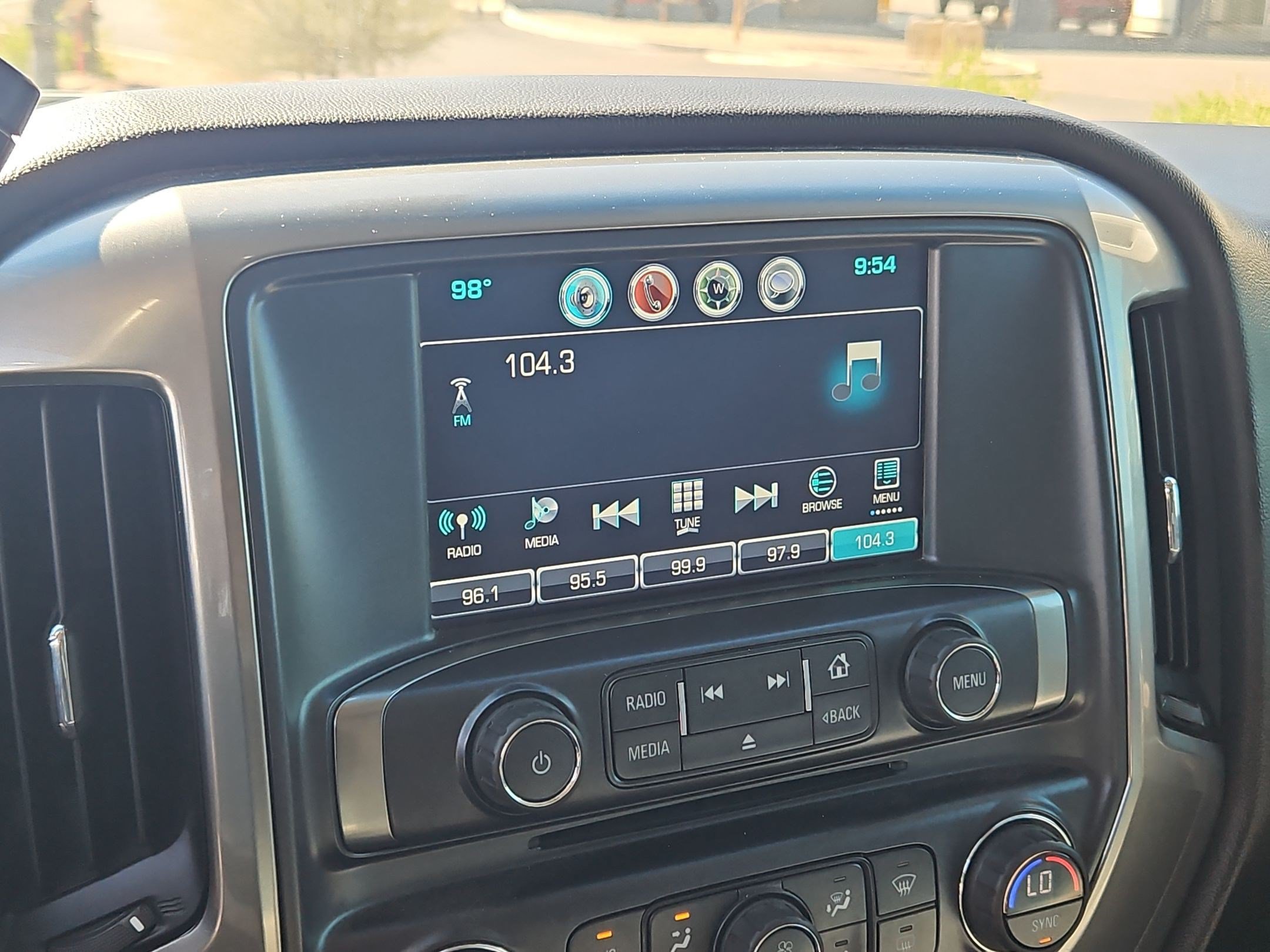 Used 2017 Chevrolet Silverado 1500 LT w/ All Star Edition AWD/4WD image 17