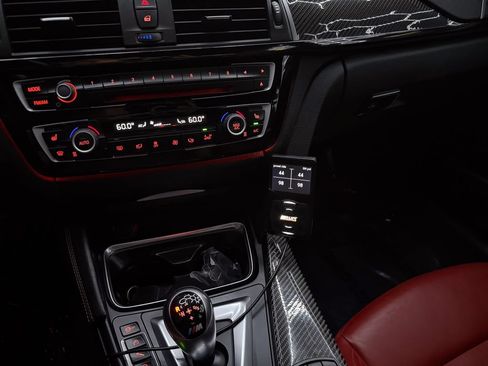 Used 2016 BMW M3 RWD image 31