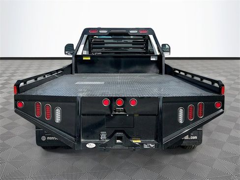 New 2024 Ford F550 MONROE 11' GOOSENECK image 6