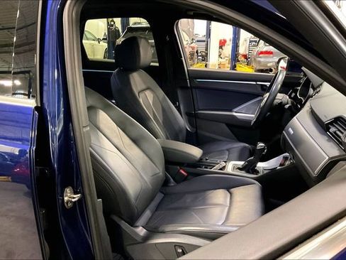 Certified 2023 Audi Q3 2.0T Premium Plus w/ Premium Plus Package image 7