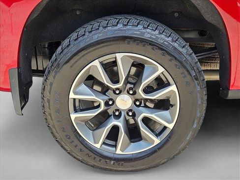 Used 2022 Chevrolet Silverado 1500 LT AWD/4WD image 24