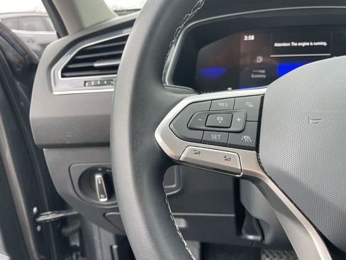 Certified 2023 Volkswagen Tiguan SE FWD image 15