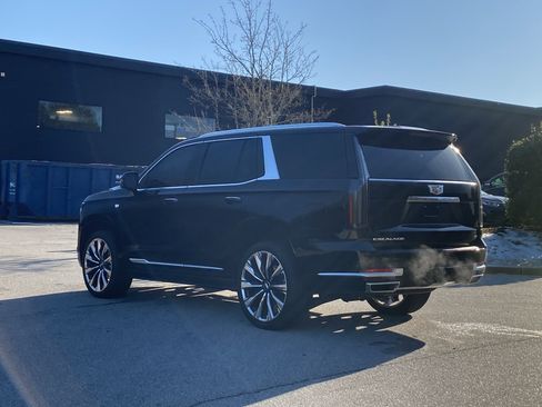 Used 2026 Cadillac Escalade Platinum Luxury image 8