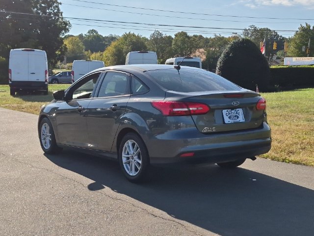 Used 2018 Ford Focus SE FWD image 11