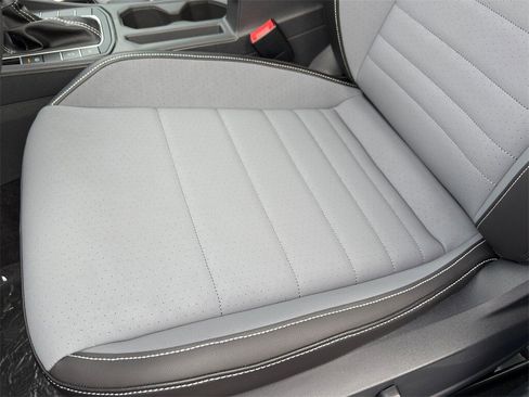 New 2026 Volkswagen Jetta SE image 12