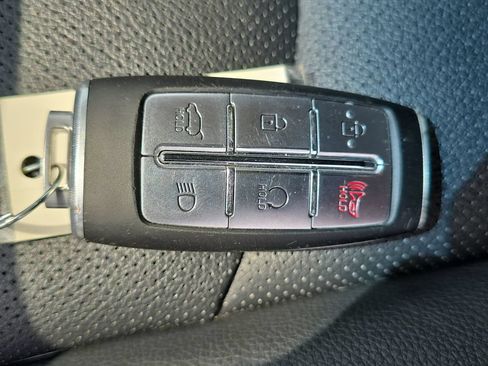 Used 2025 Genesis GV70 2.5T AWD/4WD image 35
