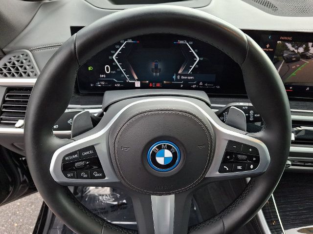 Used 2024 BMW X5 xDrive50e w/ M Sport Package AWD/4WD image 19