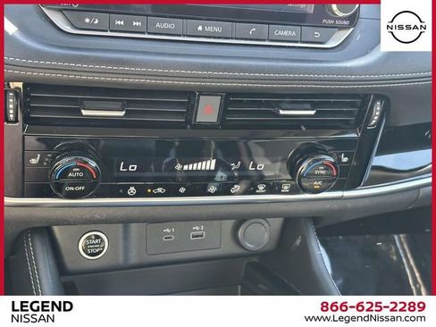 Used 2023 Nissan Rogue SL AWD/4WD image 27