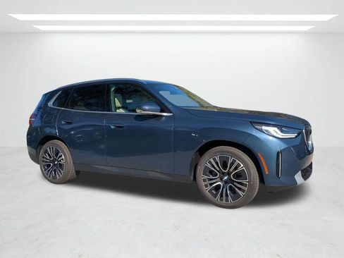 New 2026 BMW X3 xDrive30 w/ Premium Package image 2