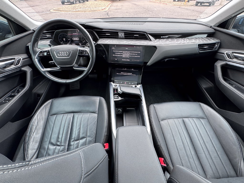 Used 2021 Audi e-tron Premium AWD/4WD image 38