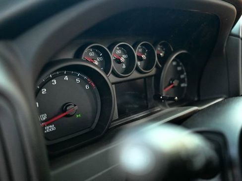 New 2025 Chevrolet Silverado 1500 Custom image 19