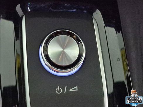 Certified 2025 Buick Enclave Avenir w/ Super Cruise Package FWD image 17