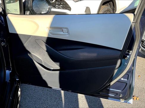 Certified 2025 Toyota Corolla LE image 21