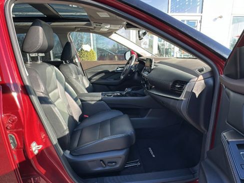 Certified 2021 Nissan Rogue SL w/ Premium Package image 24