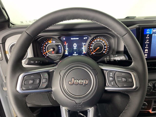 Used 2026 Jeep Wrangler Unlimited Sahara AWD/4WD image 22