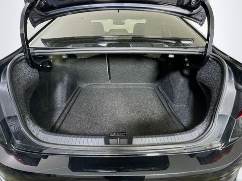 Used 2024 Volkswagen Jetta SE w/ Panoramic Sunroof Package FWD image 29