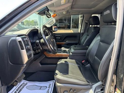 Used 2018 Chevrolet Silverado 1500 High Country AWD/4WD image 13