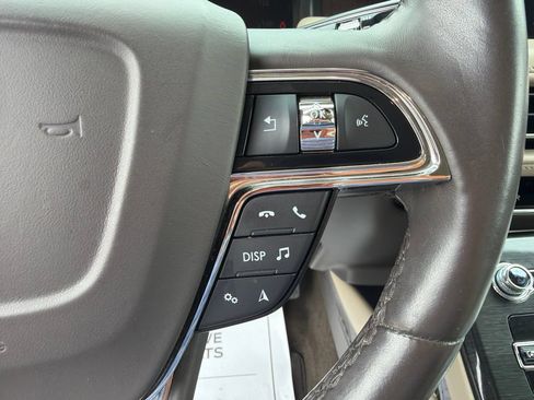 Used 2023 Lincoln Nautilus Reserve AWD/4WD image 20