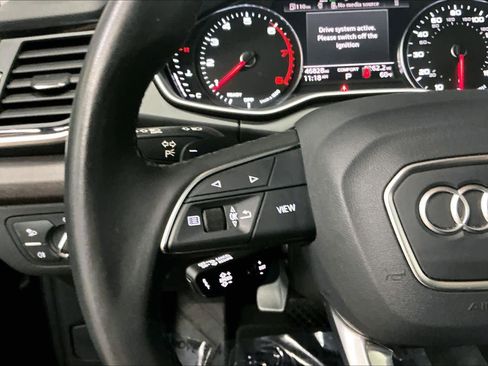Used 2023 Audi Q5 2.0T Premium w/ Convenience Package image 21