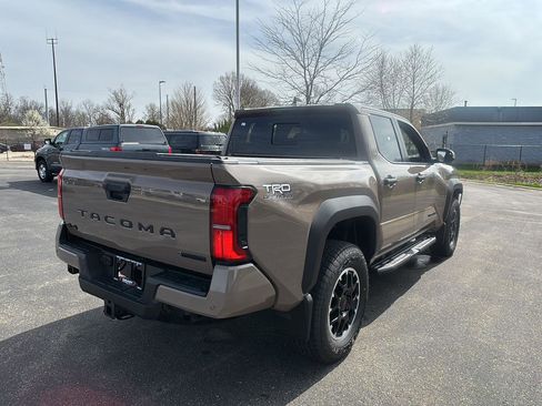 New 2026 Toyota Tacoma TRD Off-Road w/ TRD Off Road Upgrade Package AWD/4WD image 10