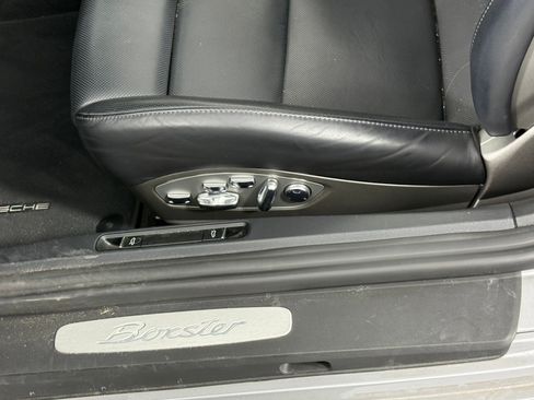 Certified 2024 Porsche 718 Boxster image 16