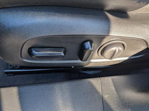 Used 2016 Chevrolet Malibu LT w/ Leather Package image 29