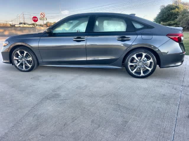 Used 2026 Honda Civic Sport Touring image 4