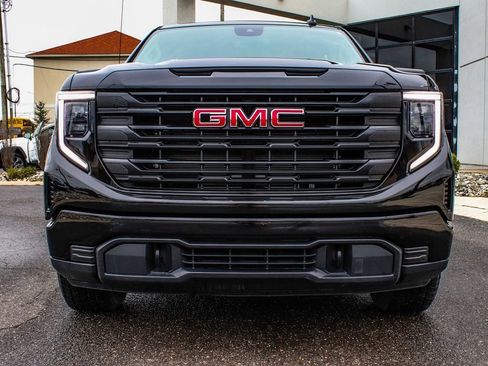 Used 2024 GMC Sierra 1500 Pro w/ Graphite Edition AWD/4WD image 2
