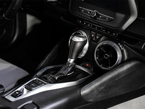 Used 2017 Chevrolet Camaro LT image 18