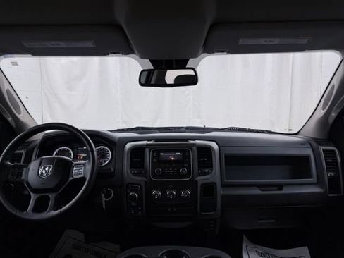 Used 2019 RAM 1500 Express AWD/4WD image 30