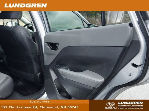 Used 2024 Subaru Crosstrek 2.0i Premium AWD/4WD image 23