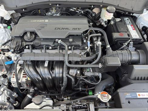 Used 2025 Hyundai Kona SEL image 32