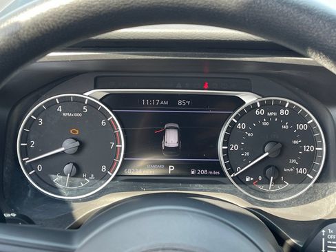 Used 2024 Nissan Rogue SV FWD image 28