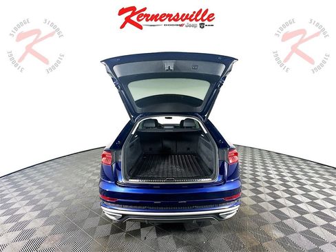 Used 2021 Audi Q8 Premium Plus w/ Premium Plus Package image 28