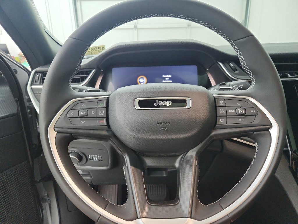 New 2026 Jeep Grand Cherokee Laredo X AWD/4WD image 22