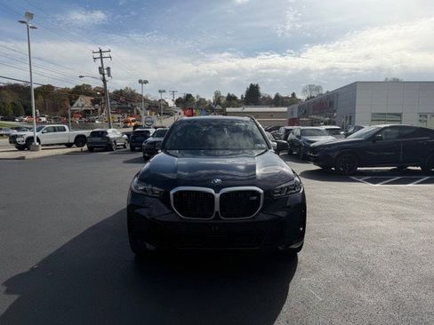 New 2026 BMW X5 M60i image 2