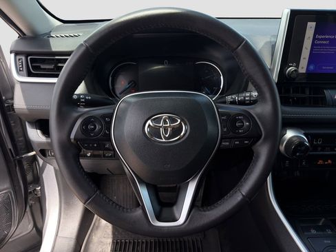 Used 2023 Toyota RAV4 XLE w/ Convenience Package AWD/4WD image 10