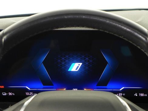 Used 2023 BMW i4 eDrive35 image 28