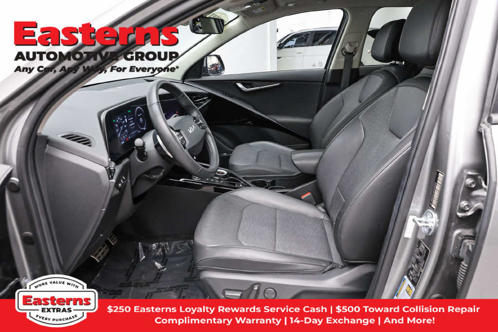 Used 2023 Kia Niro Wave w/ Wave Preserve Package FWD image 15
